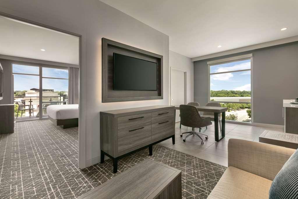 Embassy Suites By Hilton Atlanta Midtown Chambre photo
