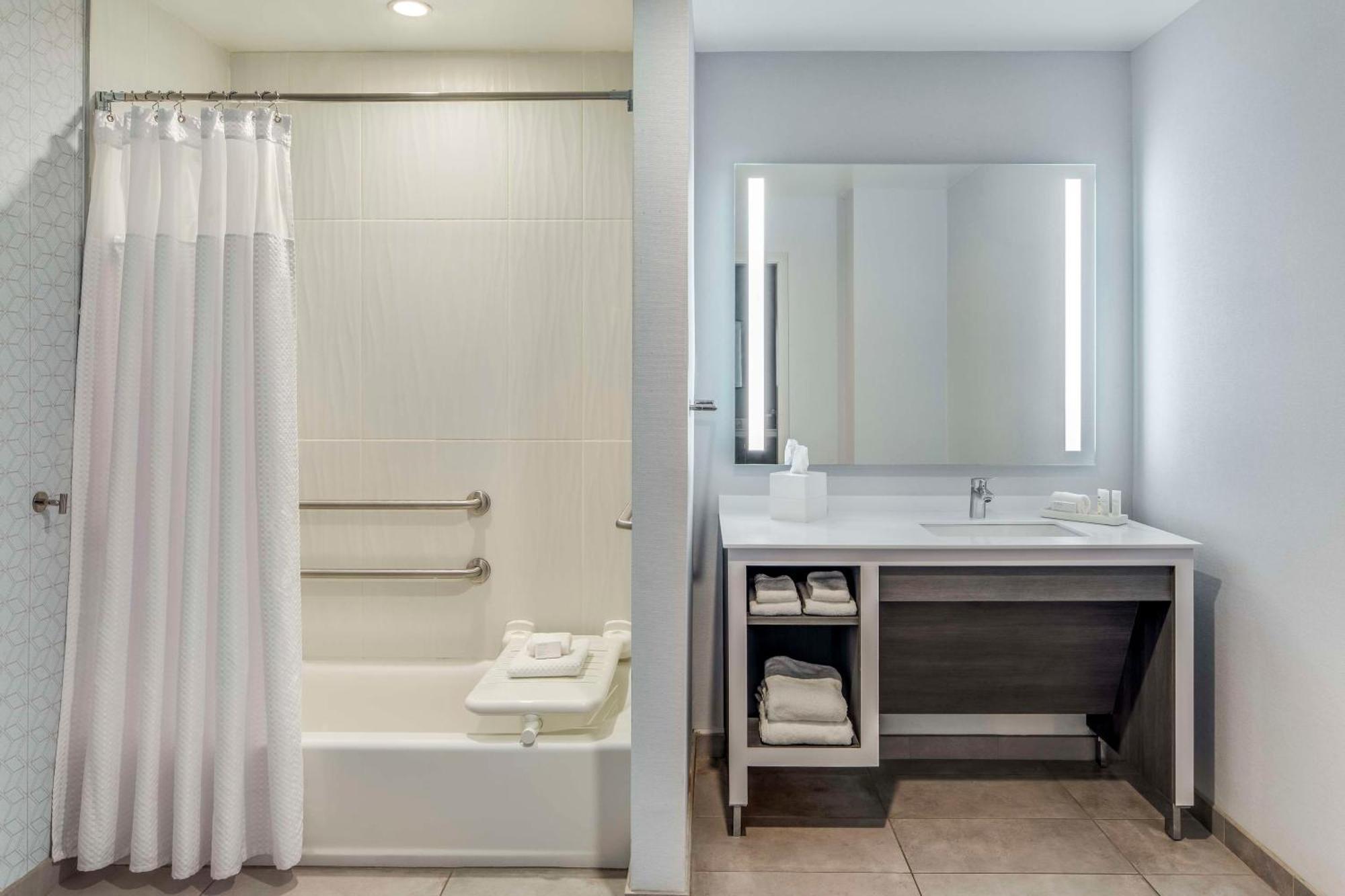 Embassy Suites By Hilton Atlanta Midtown Extérieur photo