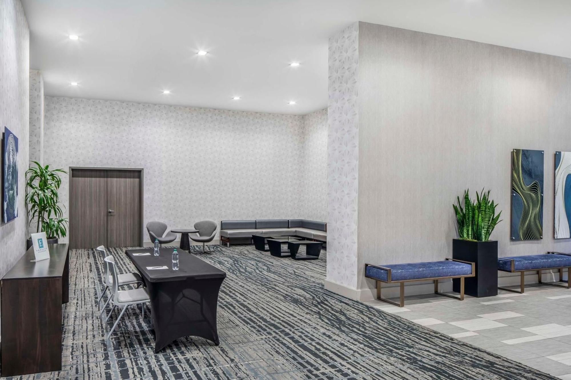 Embassy Suites By Hilton Atlanta Midtown Extérieur photo