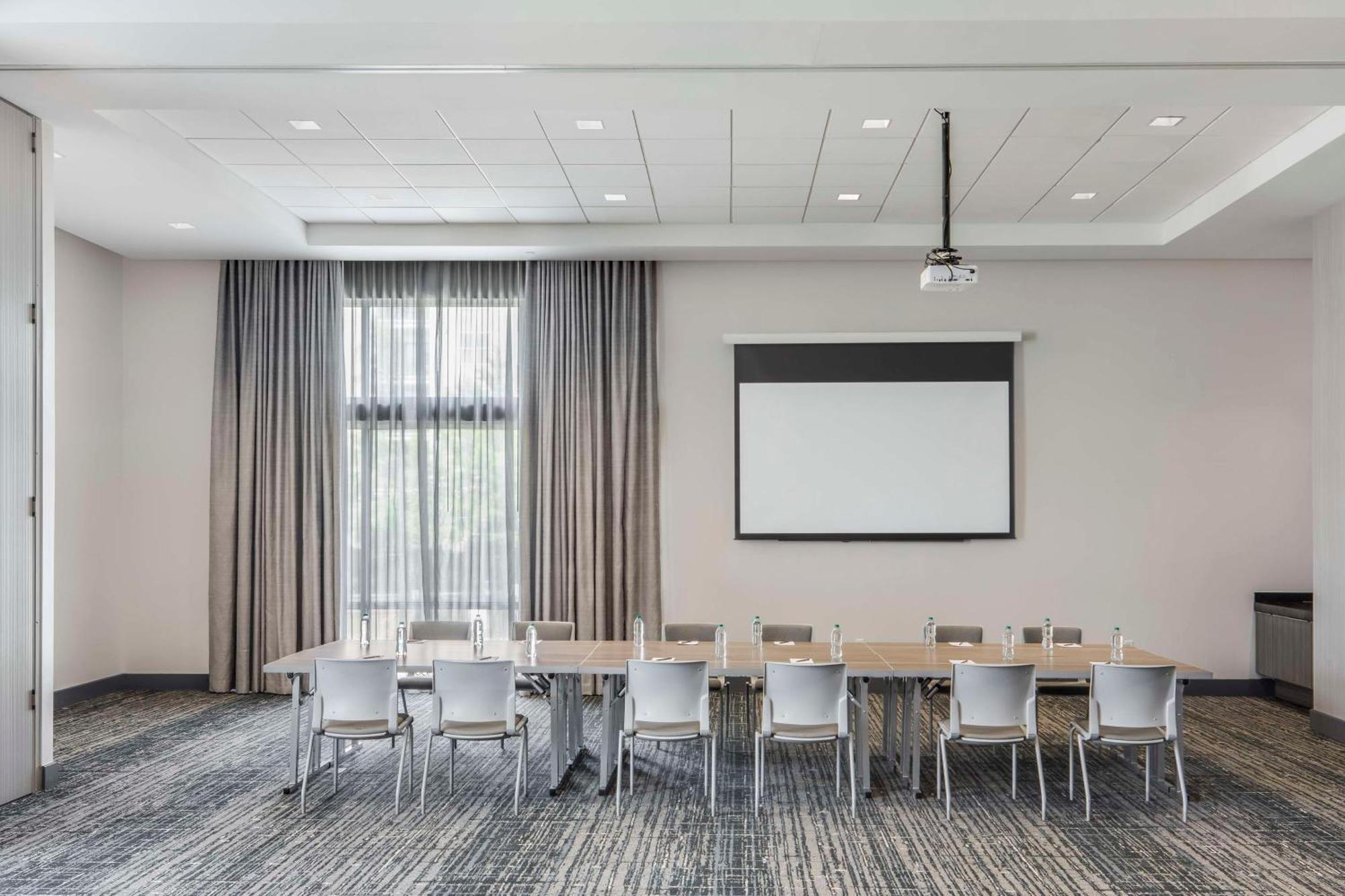 Embassy Suites By Hilton Atlanta Midtown Extérieur photo