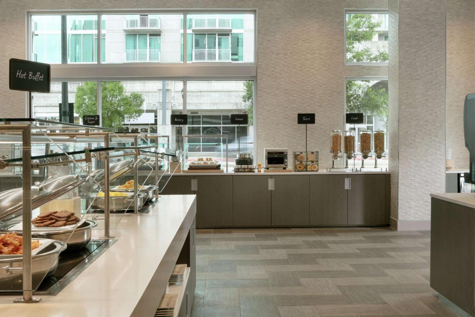 Embassy Suites By Hilton Atlanta Midtown Extérieur photo